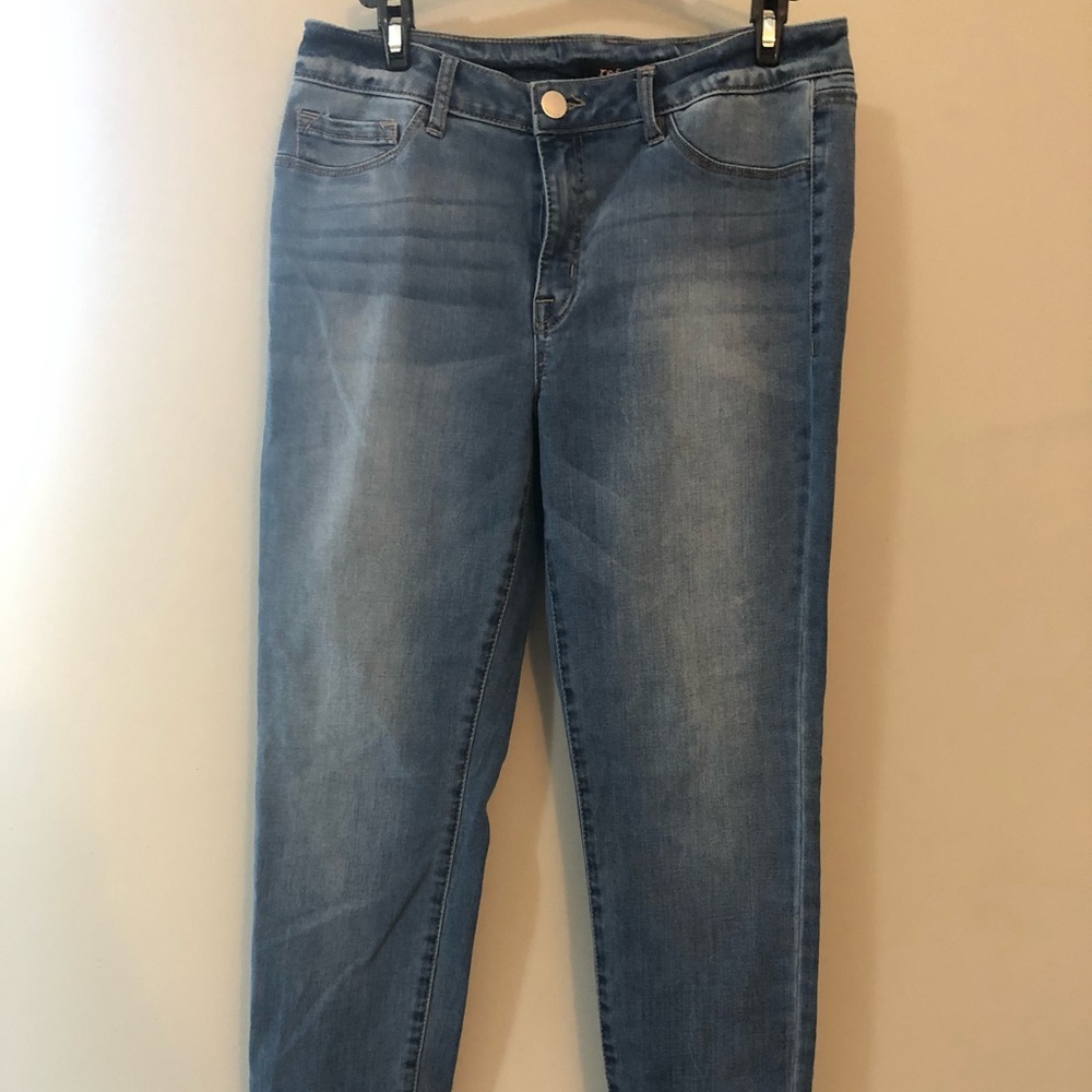 Skinny jeans